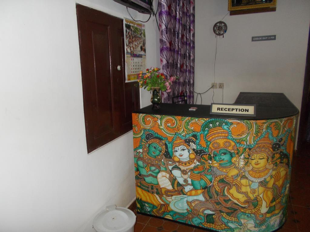 Guruvayur Bunglow Ξενοδοχείο Εξωτερικό φωτογραφία